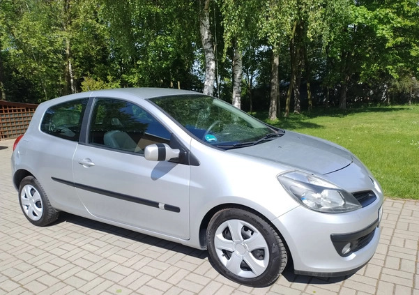 Renault Clio cena 8900 przebieg: 210000, rok produkcji 2005 z Kalety małe 466